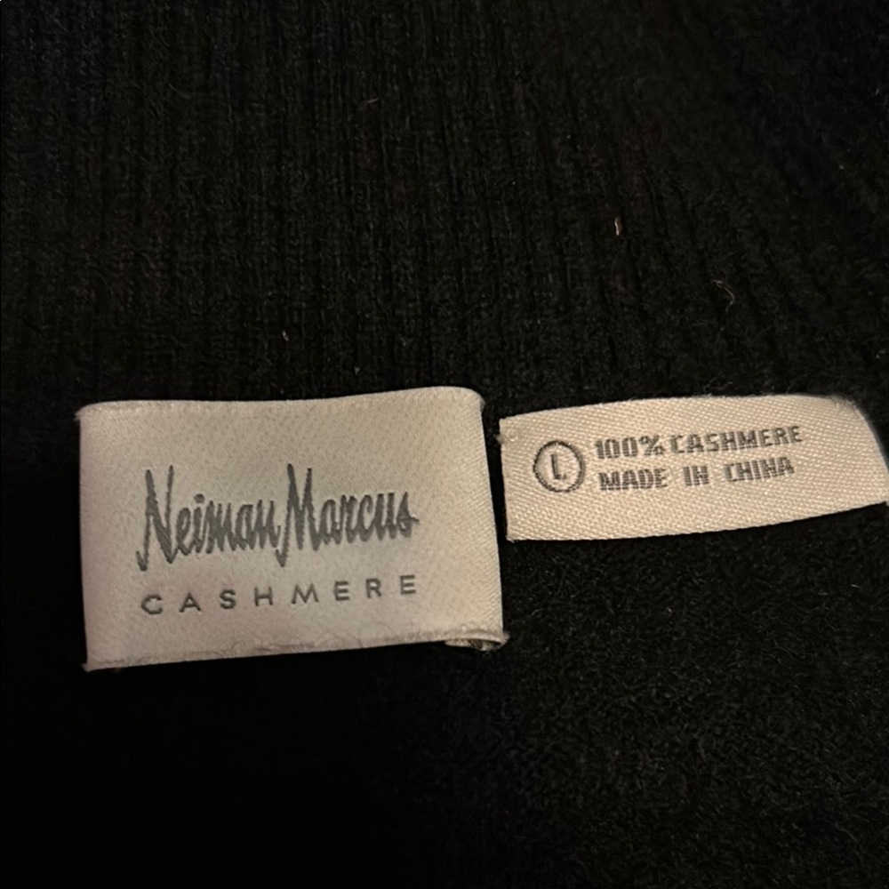 Neiman Marcus Black Sweater Luxurious Comfort